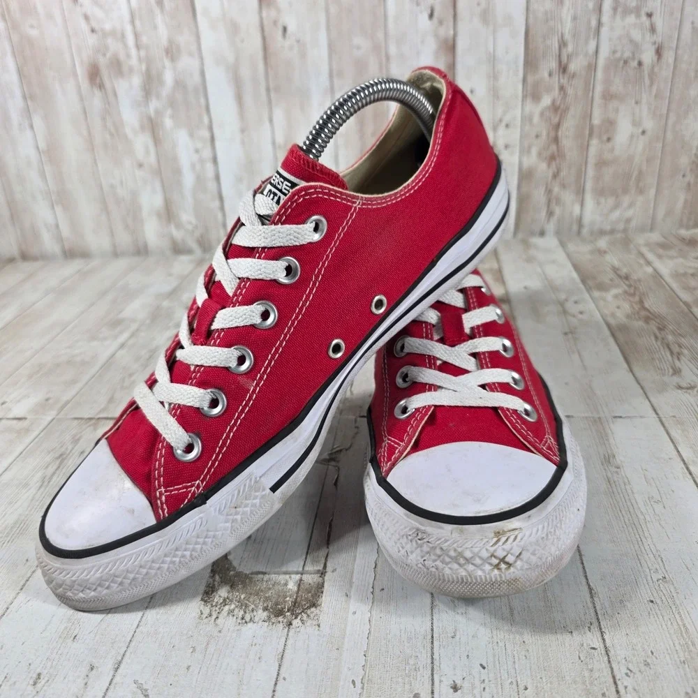 Converse Chuck Taylor All Star Low Top Red Canvas Sneakers Womens 10 Mens 8 - Picture 2 of 7